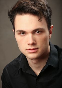 cyr photo headshot entertainment